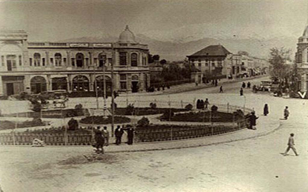 2 - میدان حسن اباد .JPG