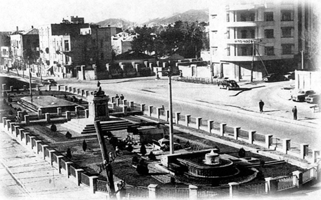 56 - میدان فردوسی 1345.JPG