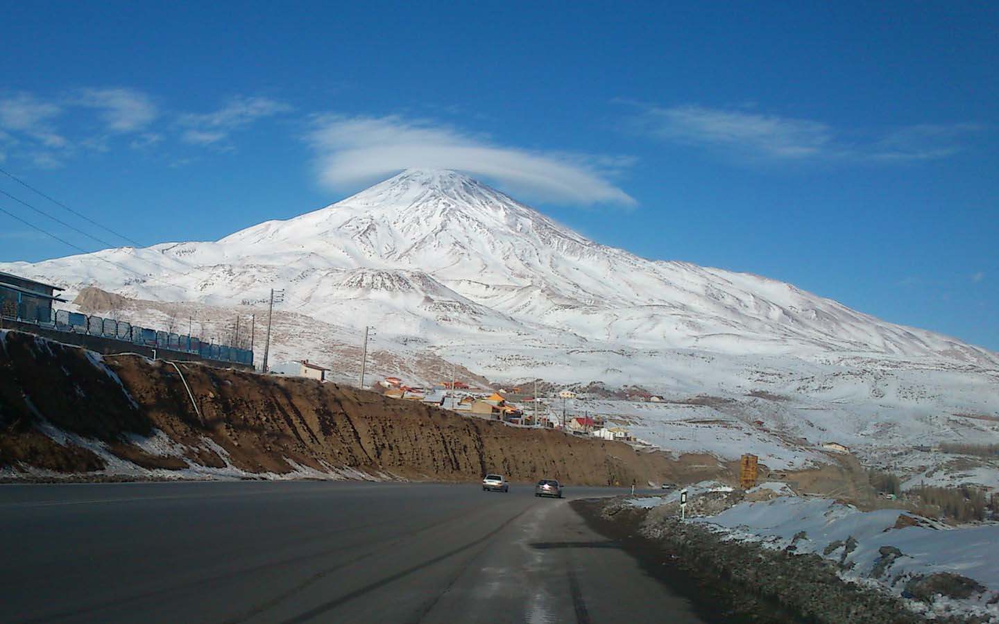 2 - جاده هراز قله دماوند.jpg